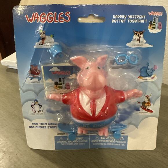 Waggles Figurine Toy and Accessories Smile-n'oink Ages 3+ Pig Skateboard - Picture 8 of 15
